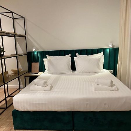 Living Studio Apartments Тирана Экстерьер фото