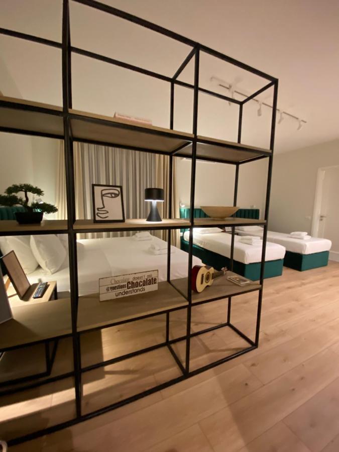 Living Studio Apartments Тирана Экстерьер фото