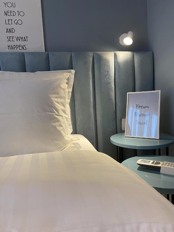 Living Studio Apartments Тирана Экстерьер фото