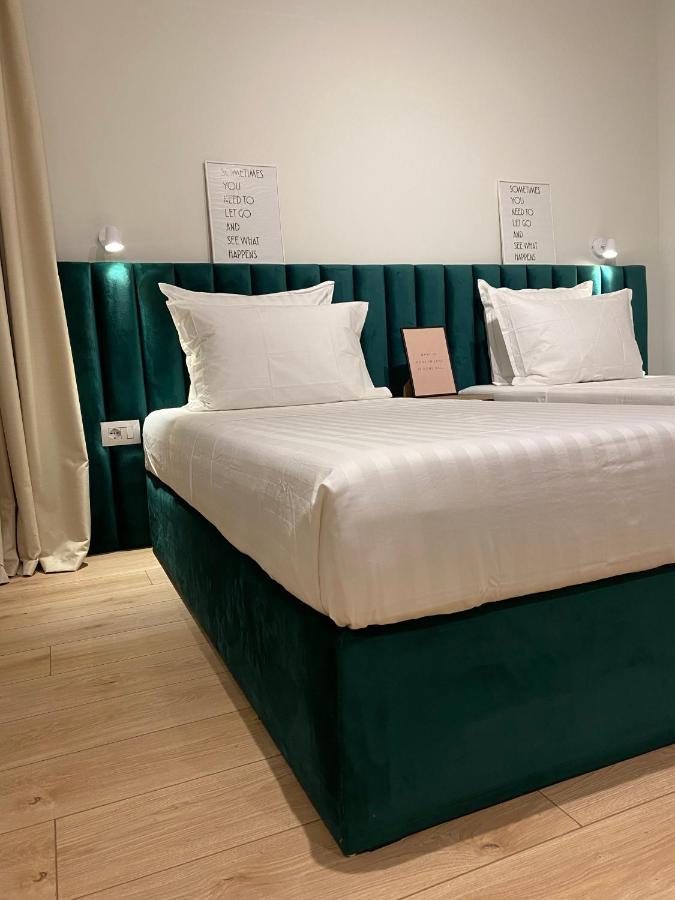 Living Studio Apartments Тирана Экстерьер фото