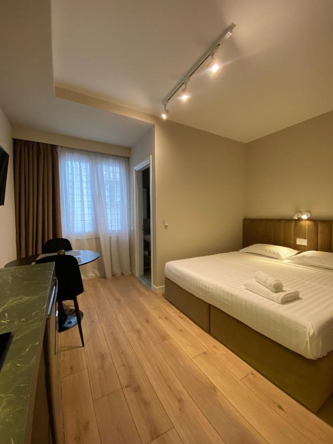 Living Studio Apartments Тирана Экстерьер фото